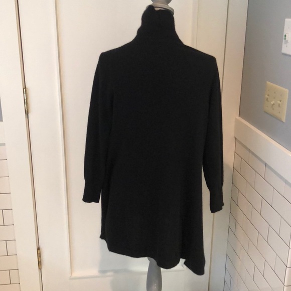 EUC 💯 cashmere cardigan jacket - Picture 2 of 4
